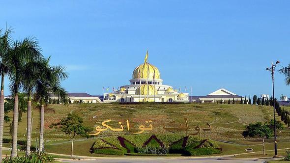 Malezya'da yllk devlet niversitesi creti 4 bin &#8211; 10 bin dolar, zel niversitede bu rakam 4 bin &#8211; 10 bin dolar olarak belirleniyor.