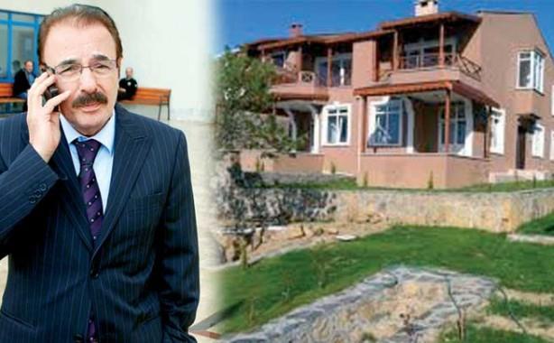 Aksu Grup da Ferdi Tayfur&#8217;a yzde 18 KDV&#8217;yle birlikte 64 bin 900 liralk fatura kesti. Ancak Ferdi Tayfur istinat duvarnn yapmnn zerinden 5 ay gemesine ramen bakiye 24 bin 900 liralk borcunu demedi. Aksu Grup, Ferdi Tayfur bakiye borcunu demeyince stanbul 19.cra Mdrl&#8217;nde icra takibi balatt. Ferdi Tayfur da borcu olmadn belirterek icra takibini durdurdu. Aksu Grup&#8217;un avukat dilekesinde davalnn icra mdrlne yapt itirazn iptalini ve icra inkr tazminatna hkmedilmesini istedi