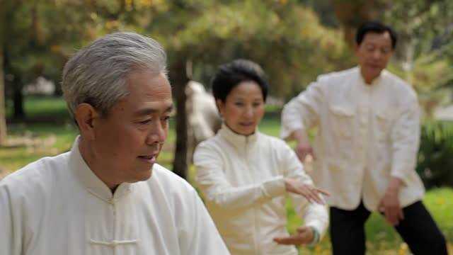 20- Tayvan    310 bin kii