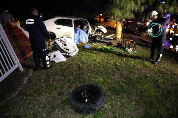 Polisin olay yerindeki incelemesinin ardndan Orhan K.'nin cansz bedeni, Antalya Adli Tp Kurumu morguna gtrld. Otomobil ise ekiciyle yoldan kaldrld. Polis, kazaya neden olan otomobil ile srcsn belirlemek iin alma balatt.