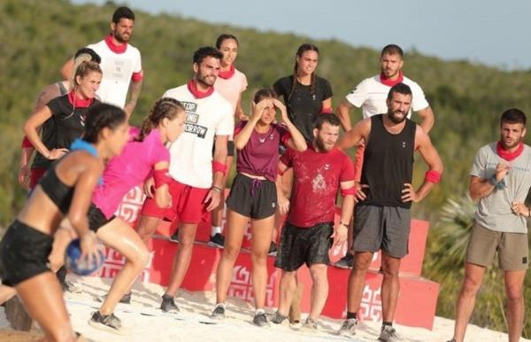 Sabriye neden yarmaya katld?  <br>  te yandan, Sabriye ile ilgili de aklamalarda bulunan Ilcal, u ekilde konutu: "Yunan semesine biz dahil olmadk. Orada da bir yapm ekibi var. Buradaki ana ama, bu takmlarn denk olmas. Bu 2 kadro dengeli olacak. Eer bir takm arasnda dengesizlik olursa, daha zayf takm transfer yapabilir dedik. Onlar Dalaka'y, biz de biz de Sabriye'yi getirdik"