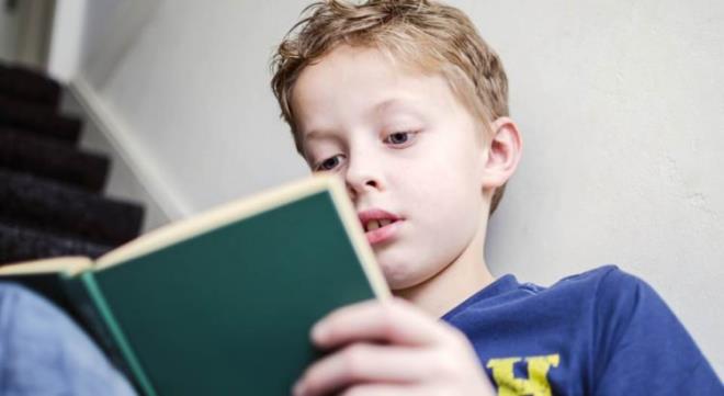 Okumak<br>    Çocuğunuzun okuma öğrenebilmesi için okul yaşına gelmesini beklemeyin. Daha bebekken bile ona yaşına uygun görsel ağırlıklı ya da sesli anlatımlı kitaplarla tanıştırabilirsiniz.