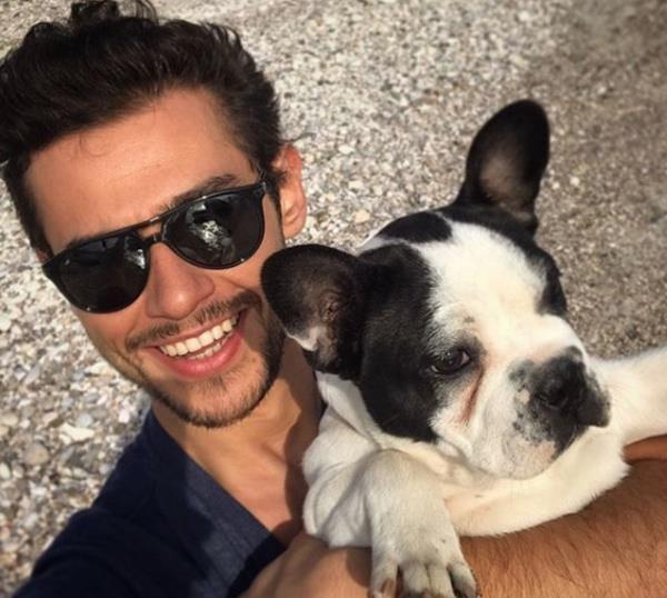 2015 ylnda Ayshe ile det yapt "Kim Ne Derse Desin" arksyla byk beeni toplayan Belevi, ardndan yine 2015 ylnda "Sevemez Kimse Seni" ve 2016 ylnda da yeni arks "Sor" ile dinleyicilerinin karsna kt.