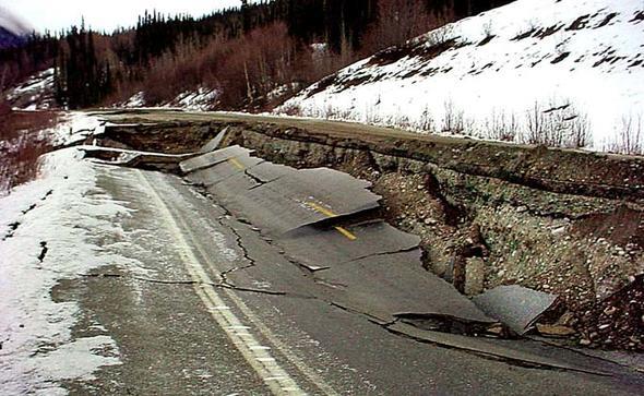 Hoogerbeets'in ilk tahmini doru km ve Gney Amerika lkesi Ekvador'da 7.5 byklnde deprem meydana gelmiti.