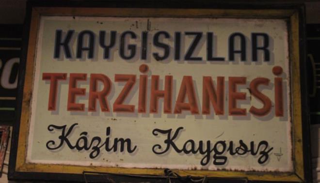 Cikletten, deterjana eskiden bakkallarda satlan ou ey koleksiyonumda mevcut." diye konutu.