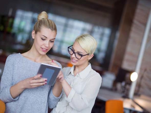 9- TP BEBEK<br>    Mevcut evliliinde ocuk sahibi olmayan sigortal kadn ise kendisine, erkek ise bakmakla ykml olduu eine en fazla 3 deneme ile snrl olmak zere tp bebek tedavisi hakk veriliyor. Bu hak 40 yana kadar kullanlabiliyor.