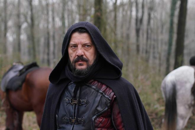 Trk televizyon tarihine adn yazdrmann yan sra dnyada ses getiren ve yaynland 85'in zerinde lkede 25 lisana evrilerek rekor kran "Dirili Erturul" Trkiye'yi uluslararas birok platformda da baar ile temsil ediyor.