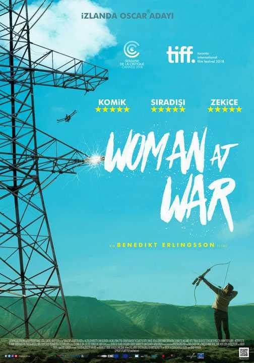 Woman at War (Kona fer  Str?)<br>    zlanda&#8217;nn bir ehrinde herkesin kalbini kazanan Halla&#8217;nn kimsenin bilmedii bir hayat daha vardr. Blgede evre kirliliine yol aan bir fabrikaya kendi bana sava amtr. Yay ve okuyla krsala giden Halla, basnda sadece &#8220;Gizemli Da Kadn&#8221; olarak bilinir. Ancak tam ilerin iyice kzt anda Halla, Ukrayna&#8217;dan ocuk evltlk edinme talebinin kabul edildiini renir. Halla, idealleri ve hayalleri arasnda kalr. Benedikt Erlingsson&#8217;un ynettii filmde Halldra Geirhar?sdttir, Jhann Sigur?arson, Roman Estrada ile Jrundur Ragnarsson rol alyor.