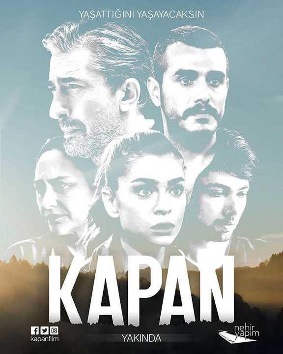 Kapan<br>    Sleyman, Antalya&#8217;nn en zengin i adamlarndandr. Kz Asl Amerika&#8217;da eitim grm, olu Tark ise vatannda eitim almay tercih etmitir. stanbul&#8217;da rencilii srasnda yaad bir olay Tark&#8217;n psikolojisini bozmu, travmaya sokmutur. Olu bu duruma skp kalan Sleyman kahrolur. Olunun nasl bu hale geldiini aratrmaya balar ve olanlar olur. Kudret Sabanc&#8217;nn ynettii filmde Erkan Petekkaya, Kemal Uar, yk elik ile Orhan Aydn rol alyor.