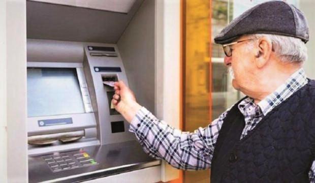 Bazlar da cretsiz havale-EFT ilemleri, faturalarda indirim gibi ek frsatlar sunuyor.