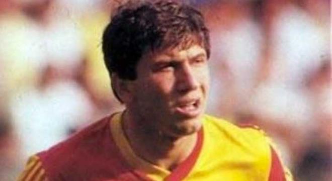 1989 ve ncesinde tribnlerde oturan seyircilere bakldnda mutlaka elindeki radyoyu kulana tutup dier takmn man dinleyen bir seyirciye rastlamak mmknd. Kimi zaman stadyumlarda dier malarn sonular da anons ediliyordu.