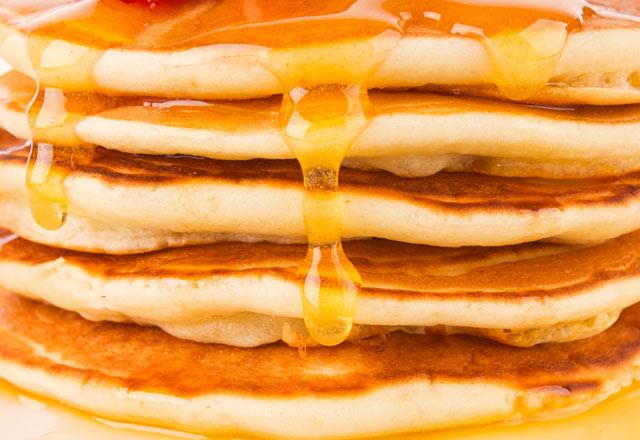 almada, 4 gn boyunca kahvaltda yksek yal ve ekerli yiyen katlmclarn verileri incelendi. Ya ve eker ieren beslenme programnn kiinin dnme ve hatrlama gibi becerilerini kt ynde etkileyerek bilisel saln bozduu belirlendi.