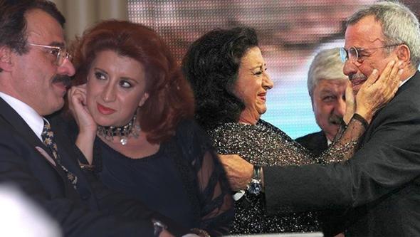 evket Altu 76 yana bast. 'Perihan Abla' bata olmak zere bir ok kez usta oyuncu ile birlikte kamera karsna geen Perran Kutman, Altu'un yeni yan Instagram'da kutlad.