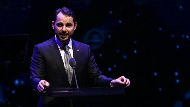 15 TEMMUZ MCADELES  Hazine ve Maliye Bakan Berat Albayrak da "Sesimize ses kattnz iin teekkr ediyorum. Bu platformu cinsiyet eitsizliine kar konulan bir platforma dntren herkese kranlarm sunuyorum." dedi.