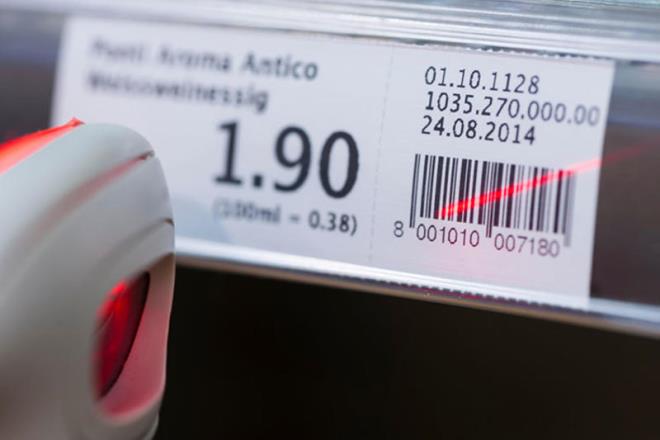 Spermarketlerdeki etiketlerinde hi tam fiyat gryor musunuz? Fiyatlarn sonu hep ya 49, 90 ya da 99 kurutur. nk 4 lira 99 kuruluk bir rn aslnda pratikte 5 lira olsa da beyniniz 4' alglamay tercih eder. Dahas fiyat etiketlerinde para birimi de yazmaz. "Sadece 4.99!" Para birimi olmadan para harcadnz daha az hissedersiniz.