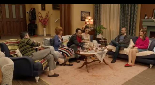 TV8&#8217;in sevilen dizisi Jet Sosyete&#8217;de bir gelime yaand. TV8&#8217;de aramba akamlar ekrana gelen Jet Sosyete geen hafta Survivor 2019&#8217;un yaynlanmas nedeniyle 22.15&#8217;e alnmt. Ancak Jet Sosyete dizisinin yayn gn bu hafta deiti.