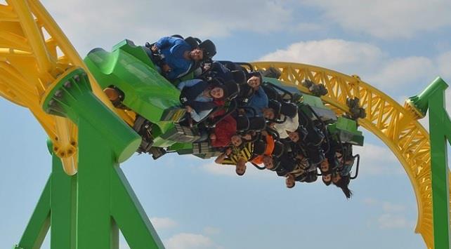 Doyas�ya bir e�lence ortam� sunacak tema parkta bilet fiyatlar� ise �u �ekilde olacak: