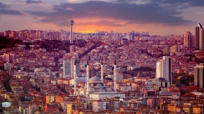 ANKARA    <br>&#8216;Bugn Ankara Bykehir Belediye Bakanl seimi olsa hangi adaya oy verecekleri&#8217; sorulan vatandalardan yzde 44,3&#8217;lk kesim AK Parti&#8217;nin aday Mehmet zhaseki, yzde 43,5&#8217;lik kesim ise &#8216;CHP&#8217;nin aday Mansur Yava&#8217; dedi.