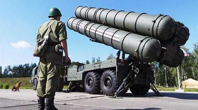 S-400'LER TRKYE'DE NEREYE GETRLECEK?     Yeni afak'n askeri kaynaklardan elde ettii bilgilere gre S-400'lerin Trkiye'de gelecei ilk nokta Aknc Hava ss olarak da bilinen Mrted ss'ne getirilecei renildi.