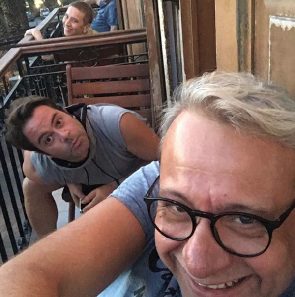 te yandan Ruhumun Aynas, Aa Yukar Memililer, Deli Sarayl, Mert ile Gert, Erkekler Alamaz gibi bir ok projede yer alan Alkan, imdilerde Star TV'de yaynlanan Karde ocuklar dizisinde Reat Karay rolne hayat vermektedir.