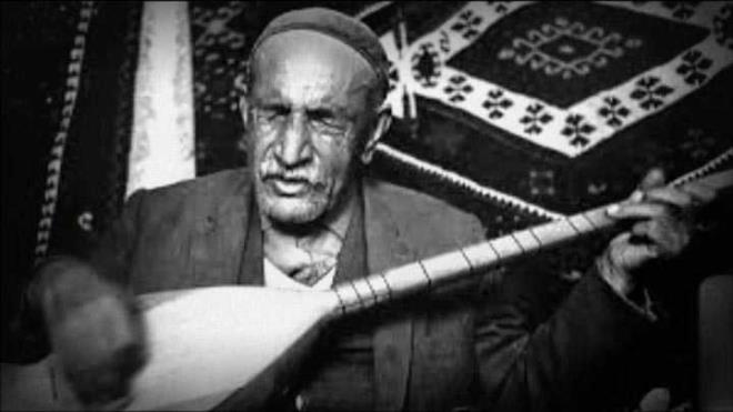 ocukken iki gzn de kaybetmesine ramen iirlerine yanstt vatanseverlik, hogr, yaama sevinci, sevgi, birlik ve beraberlik mesajlaryla hem kendi dnyasn aydnlatan hem de bugnlere k tutan halk ozan, hafzalara kaznan ok sayda eser brakt.