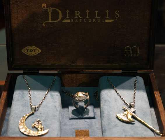 stanbul Jewelry Show - Mart 2019 Fuar kapsamnda, ihracatn artrlmas, ihra rnlerine yeni pazarlar bulunmas ve pazar paynn korunmas amacyla Ticaret Bakanl koordinatrlnde, stanbul Maden ve Metaller hracat Birlikleri (MMB) Genel Sekreterlii, Mcevher hracatlar Birlii (JTR) ve UBM Rotaforte'nin organizatrlnde uluslararas alm heyeti program gerekletiriliyor.