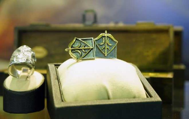 stanbul Jewelry Show'da altn, mcevher, prlanta, renkli ta, deerli ve yar-deerli ta, inci, gm, gm tak ve gm ev eyas, altn montr, rafineri, saat, kalp, vitrin dekorasyon, makine - ekipman ve yan sanayi, kasa, yazlm, lojistik ile aydnlatma rn gruplar yer alyor.