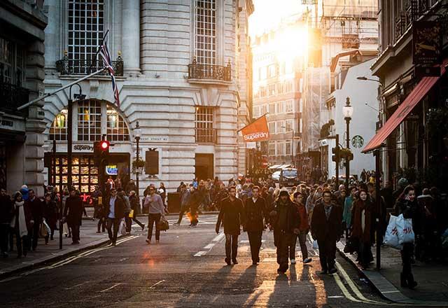 Eve giderken herzamanki yolu deil farkl yollar kullann.