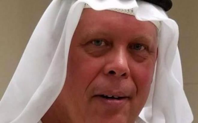 slam ile tanp Mslman oldu    Gittii slam merkezindeki Mslmanlarn kendisine Kur-an' Kerim'den ayetler okuduunu ve 8 haftada slam'dan etkilendiini belirten McKinney, "Cami'de her gn daha uzun saatler harcamaya baladm ve her ey ok mantkl gelmeye balad. ehadet getirip, Mslman olmak istedim ve oldum." ifadelerini kulland.