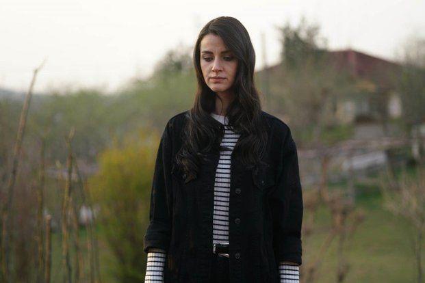 Sen Anlat Karadenz son blmde; Saniye, kendisinden beklenmedik bir davranta bulunup Nefes'ten af diledi.