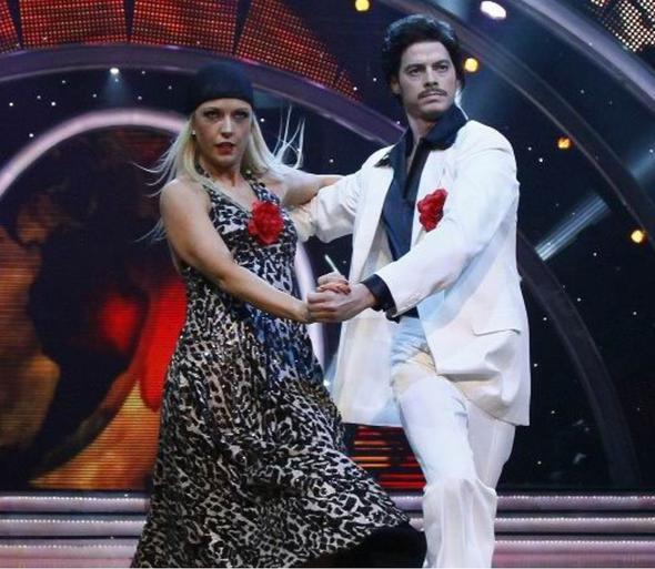 Alp Kran'n yolu 2011 ylnda Acun Ilcal ile kesiti. Maddi zorluklar yaad bir dnemde Ilcal, Kran' 'Yok Byle Dans' yarmasna davet etti.