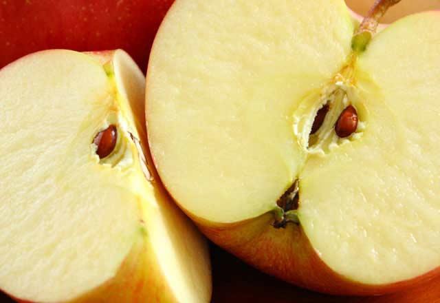 Elma: %90 pestisit ieriyor<br>  Elmalarn %80'i, toksik olan bir pestisit ieriyor.