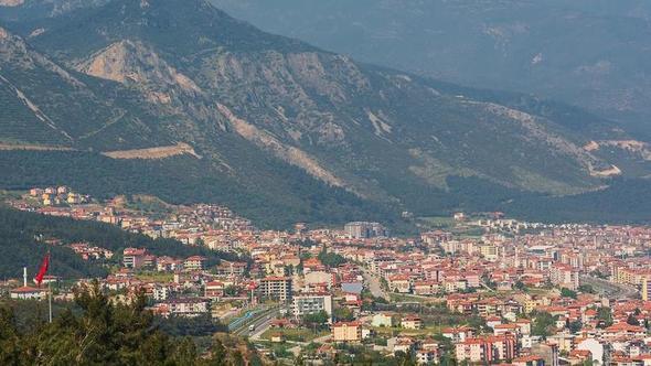 DEN�ZL�  AK PART� - CUMHUR �TT�FAKI