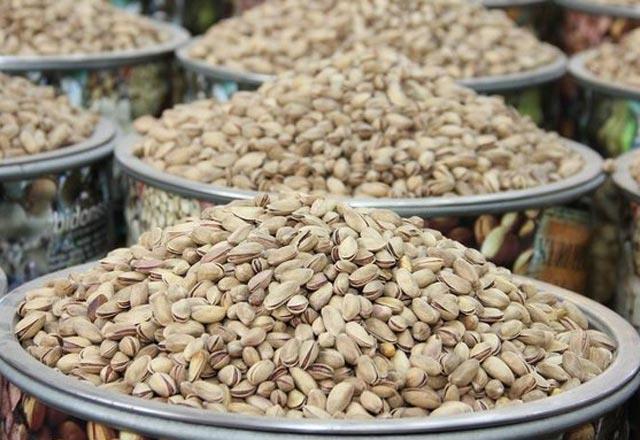 -  Akci�er i�in iyi bir iltihap temizleyicidir. G��s� yumu�at�r, a�r�lar�n� hafifletir, �ks�r���n ge�mesine yard�mc� olur.