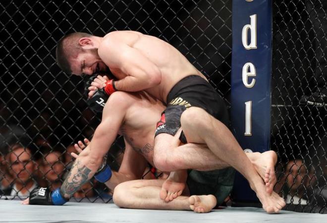 "Braktn dnmyorum. Conor 'senden ayrlyorum' deyip her zaman geri dnen kskan kadnlara benziyor"