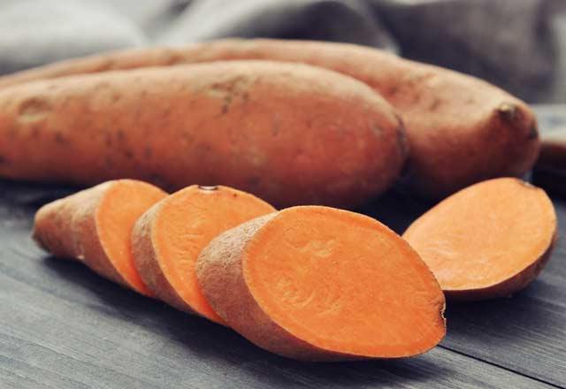 Tatl patatesler al gidermeye ve kilo vermenize yardmc olur. Tatl patatesle ile ilgili ilgin olan asl ey ise, al gidermeye yarayan liflerle dolu olmalardr.