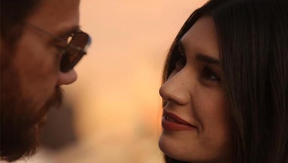 Ancak mutluluk 100 gn srd. iftin evliliinde 'Hadise' krizi kt.