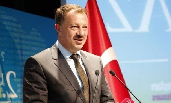 AKP'nin YSK temsilcisi Recep zel, Ankara'da YSK nnde stanbul'daki itirazlarna verilen yant ile ilgili aklamada bulundu.