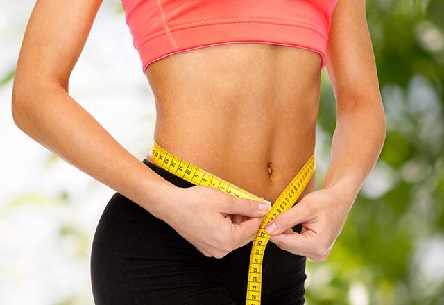 Dnyann en iyi besini olarak seilen bademin, kilo vermeye de yardmc olduu gsterilmitir. Her ne kadar yksek kalorili ve yksek yal bir besin olarak gzkse de olduka doyurucudur. zellikle ilenmi karbonhidratlarn yerine badem tketmeniz, size dk kalori olarak dnecektir.