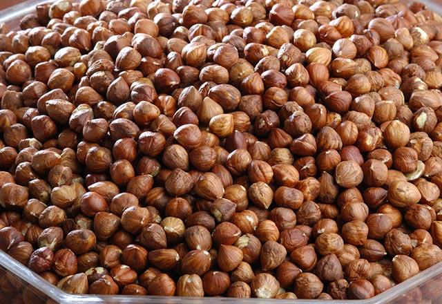 ''Salkl kalp iin unlar lazm; tam buday, gdalar topraktan kt gibi yemek o kadar salkl ki. Meyveler, sebzeler, fndklarmz, fstklarmz hepsi salkl kalp iin. Zeytinya tabii en mhim olan.''