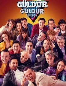 Sunal' "Yani tavsiye ediyorsunuz" demesinin zerine ise "Yani, ksmen tavsiye ediyorum. Televizyondan deil buradan izlesinler. Burada mimikler falan bir ekilde kapatyoruz" dedi.Ali Sunal, seyircinin eletirileri zerine "Pardon, sizi ok Gzel Hareketler Bunlar 2'den mi yolladlar?" diyerek rakibi olan Ylmaz Erdoan'a gnderme yapt.