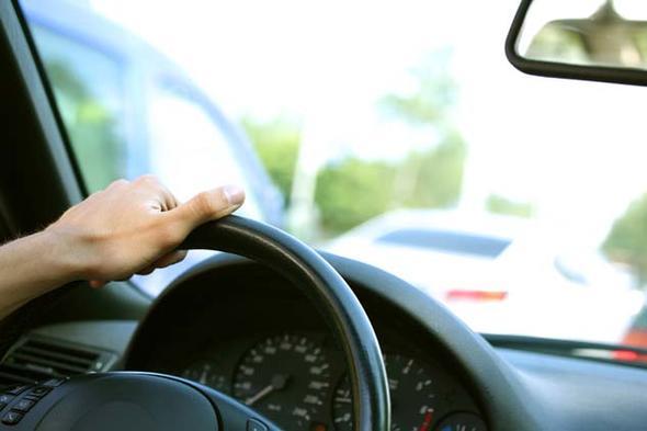 Ford Fiesta    1998-2000 model aral    14 bin lira