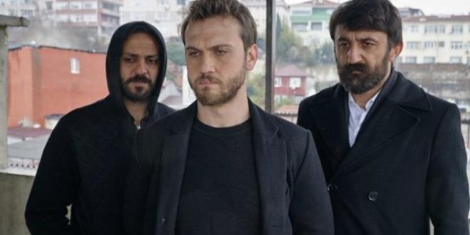 Show TV&#8217;de iki sezondur devam eden ukur dizisiyle ilgili gelen son haber oke etti!    Beyaz TV&#8217;deki Sylemezsem Olmaz programnda Ece Erken ve Bircan Bali, ukur&#8217;un 7 blm sonra ekrana veda edeceini duyurdu.