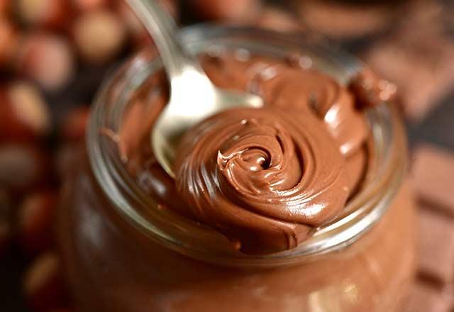 Kakaonun sinir hcrelerini koruyucu etkisi olduuna inanlyor. ikolatay seviyorsanz eker oran az, kakao oran yksek olanlarn tercih etmelisiniz.