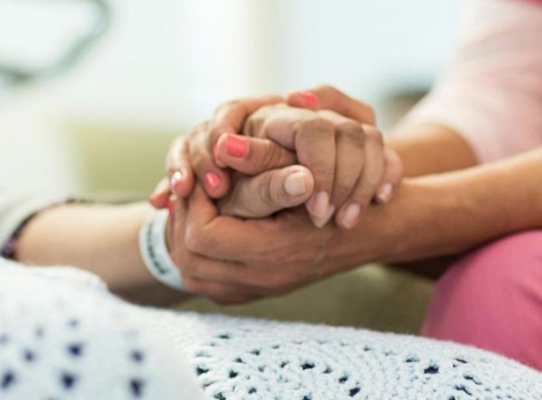 Koma sonras bilinci alan kiilerin ou, beyinlerine aldklar hasar nedeniyle, hayatlarna ciddi sakatlklarla devam etmek zorunda kalyor.