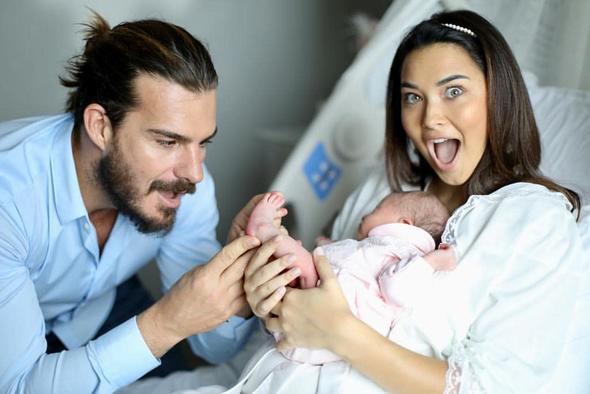 Sosyal medya ile sosyalleelim derken aslnda arkadalarmz, sevdiklerimizi daha da nemlisi ahlakmz ve kltrmz kaybeder olduk.