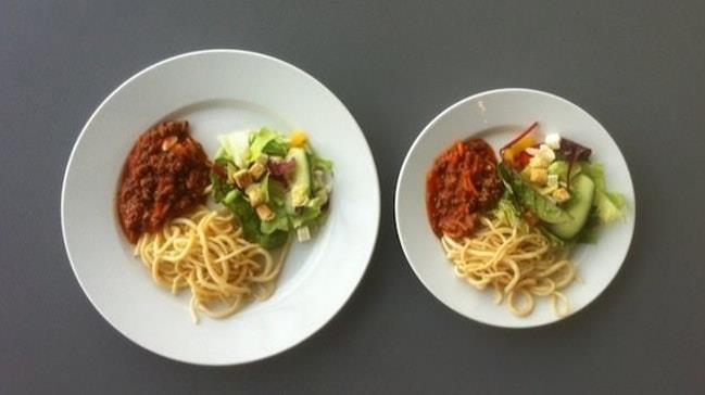 1. PORSYONLARI KLTN<br>  Ramazan ncesi beslenme dzeninizde kk deiikliklere gidebilirsiniz. Ana yemein porsiyonunu kltmek ve yemee orba ierek balamak, hem porsiyonlar kltmek hem de vcuda sv almn salayaca iin salkl bir uygulama olacaktr.