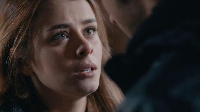 Dilan iek Deniz, Berkay Ate ve Erkan Avc'nn ardndan ukur'a bir isim daha veda ediyor... ukur dizisinden layda Alian da ayrlyor.