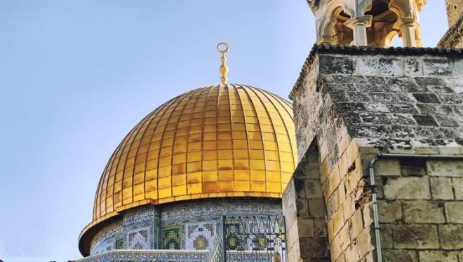 Dieri ise, Hz. brahim (a.s)'n olu smail'i kurban etmeye bu tan zerine yatrddr.