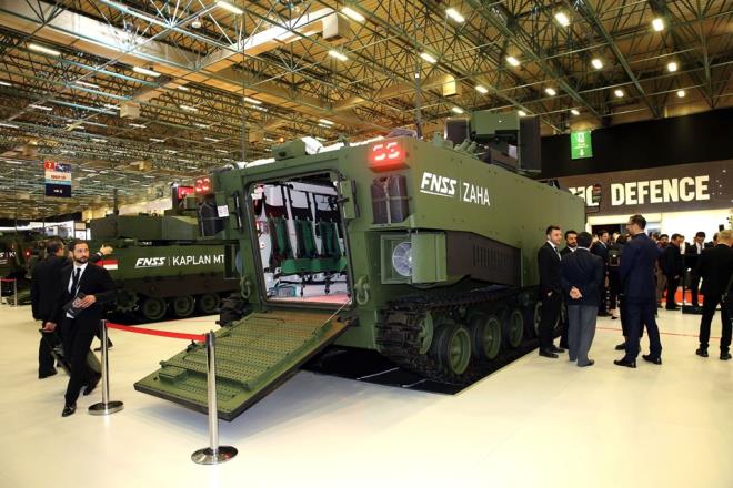 ZAHA LK IKARMASINI IDEF'TE YAPTI  <br>  Trk savunma sanayi firmas FNSS Savunma Sistemleri'nin Zrhl Amfibi Hcum Aracnn (ZAHA) n prototipinin tantm yapld.     FNSS st yneticisi Nail Kurt, 14. Uluslararas Savunma Sanayii Fuar'nda (IDEF 2019) bulunan FNSS standnda gerekletirilen lansmanda ZAHA gibi aralar az sayda lkenin retebildiini syledi.